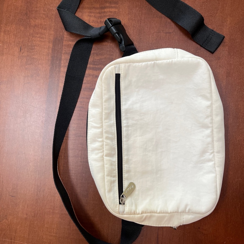 Thirty-One Cream Belt Bag with Black Strap